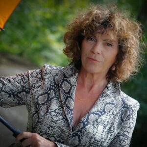 Rencontre coquine à Dieppe : La voix douce qui adore papoter rencontre-Cougar-Dieppe