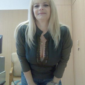 Elena - rencontre-MILF-Villejuif