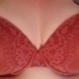 Finie la romance du répétitif Violette - rencontre-Milf-Rennes