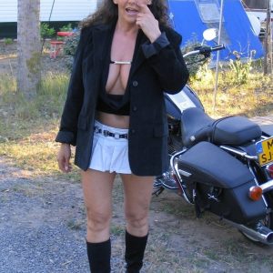 J’aime mettre le feu entre deux personnes Léa - rencontre-Cougar-Nice