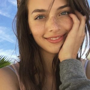 Élodie - rencontre-Naturiste-Fréjus