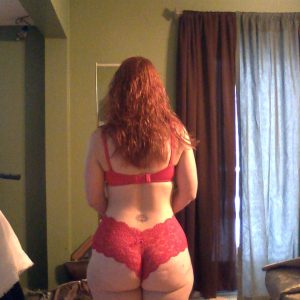 Vendredi soir et mon gode qui reste dans le tiroir Laura - rencontre-Teen-Bayonne